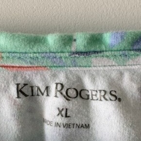 Kim Rogers Sage Green Floral Short Sleeve Top with Ruffled Sleeves - Picture 5 of 6